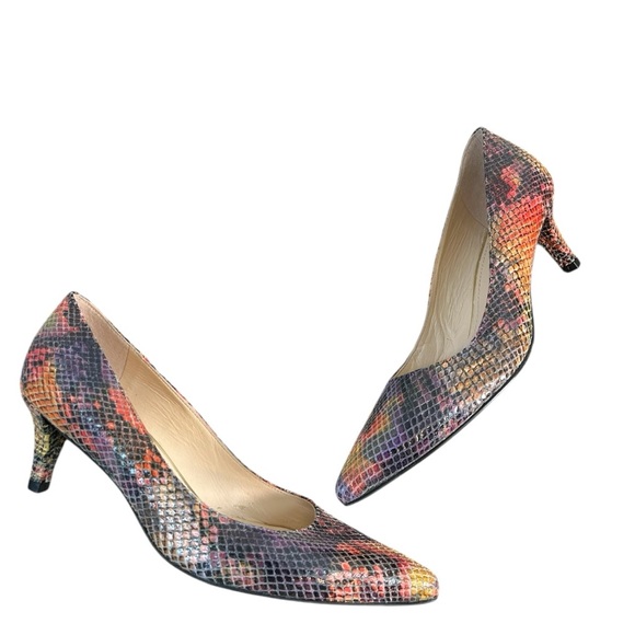 Stuart Weitzman Python Print Heels Size 7 | Vibrant & Unique - Picture 9 of 9